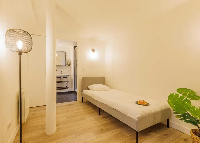 Exceptionnel Duplex A Proximite De Montmartre! Párizs